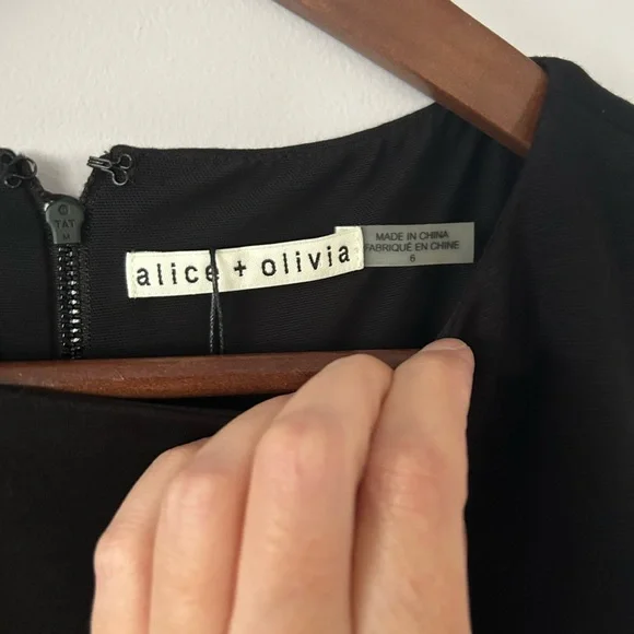 Alice + Olivia Kourtney Box Pleat Dress, Blooming Magnolia Print/Black, Size 6 - Picture 6 of 9